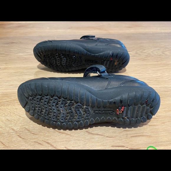 Girls Geox Mary Jane Uniform Shoes - Picture 3 of 3